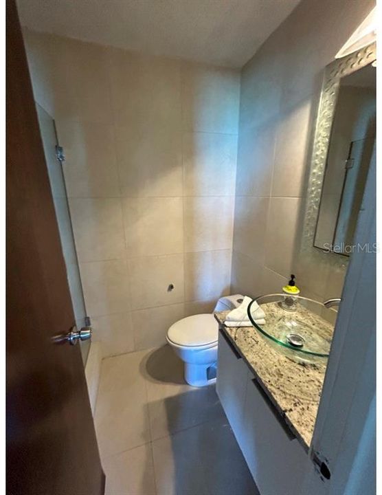 2nd Bathroom