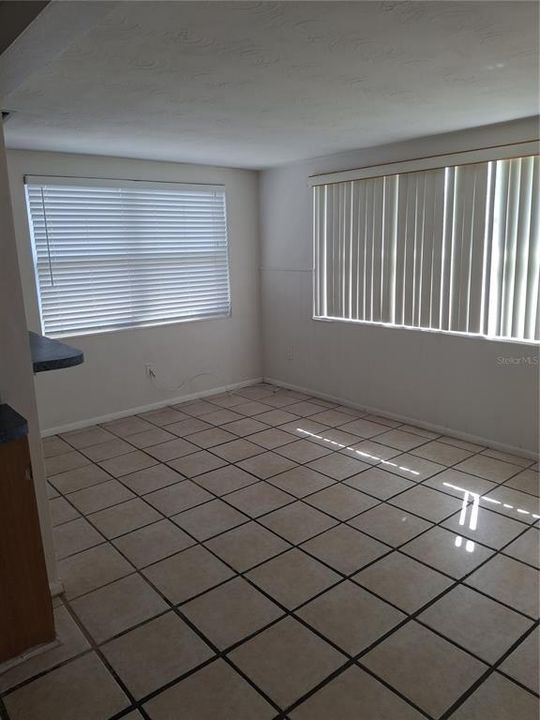 For Rent: $1,600 (3 beds, 2 baths, 1480 Square Feet)