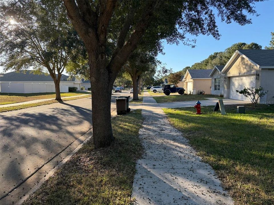 Active With Contract: $248,900 (3 beds, 2 baths, 1714 Square Feet)