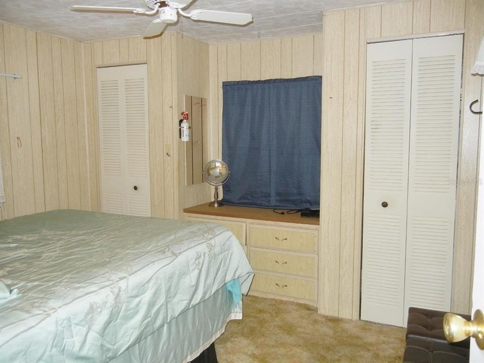 For Sale: $89,900 (2 beds, 1 baths, 672 Square Feet)