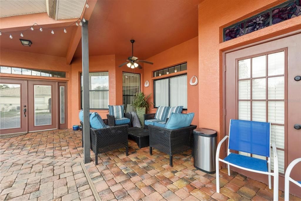 For Sale: $390,000 (4 beds, 2 baths, 2231 Square Feet)