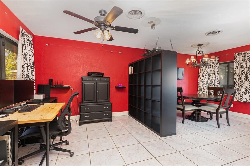 For Sale: $340,000 (3 beds, 2 baths, 1560 Square Feet)