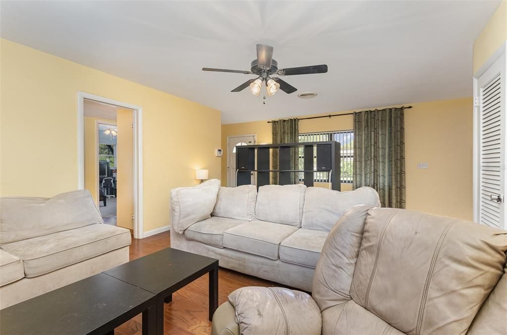 For Sale: $340,000 (3 beds, 2 baths, 1560 Square Feet)