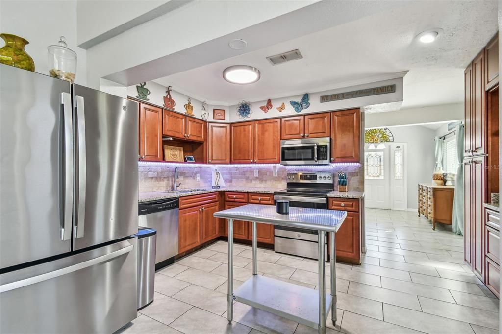 For Sale: $395,000 (4 beds, 2 baths, 1653 Square Feet)