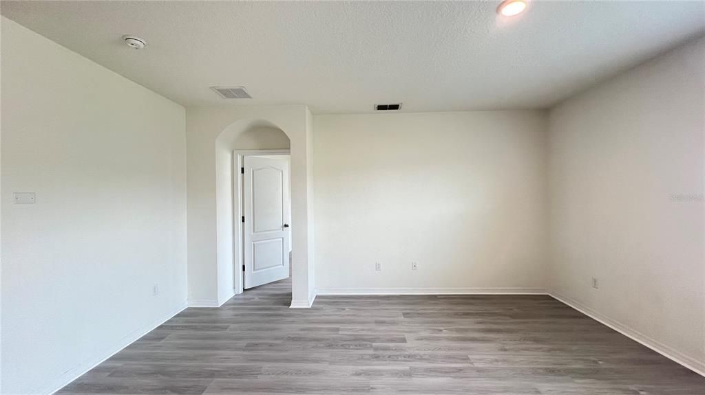 For Sale: $377,000 (4 beds, 2 baths, 1851 Square Feet)