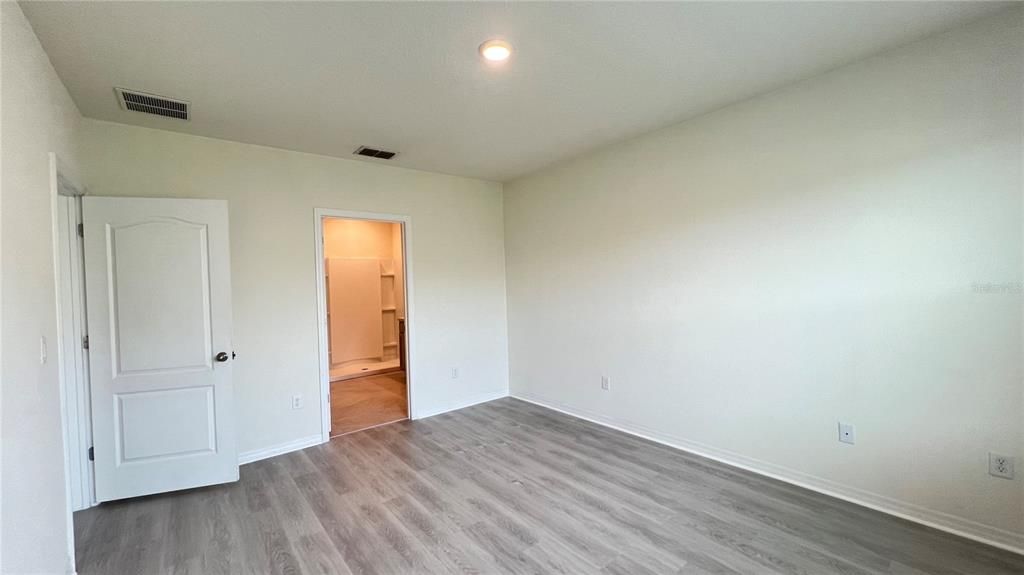 For Sale: $377,000 (4 beds, 2 baths, 1851 Square Feet)