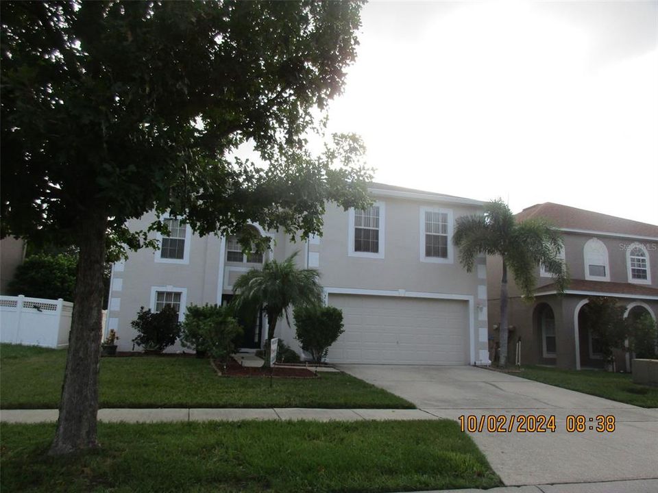 For Rent: $2,550 (4 beds, 2 baths, 2868 Square Feet)