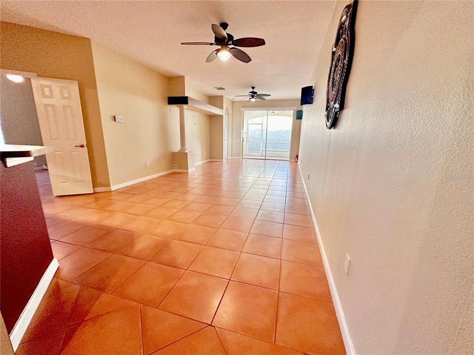 For Sale: $329,900 (3 beds, 2 baths, 1492 Square Feet)