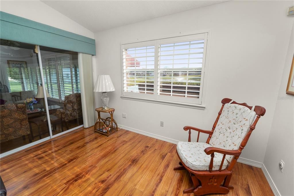 For Sale: $359,000 (3 beds, 2 baths, 1636 Square Feet)