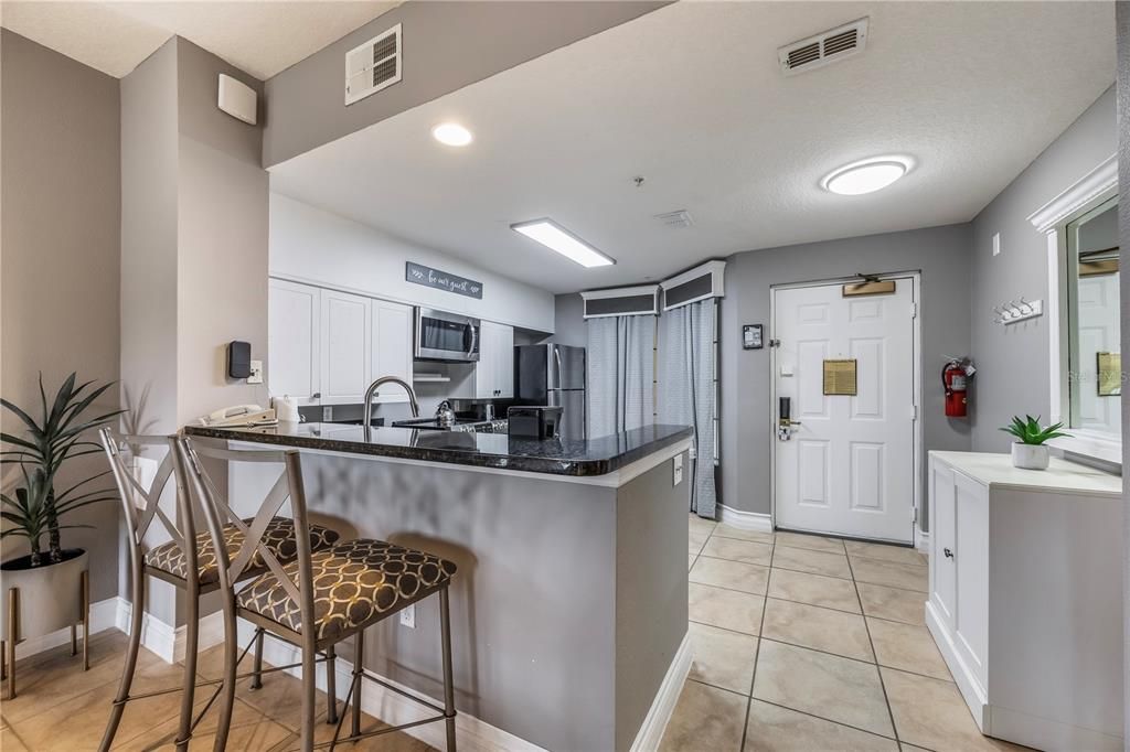 For Sale: $288,000 (2 beds, 2 baths, 1178 Square Feet)