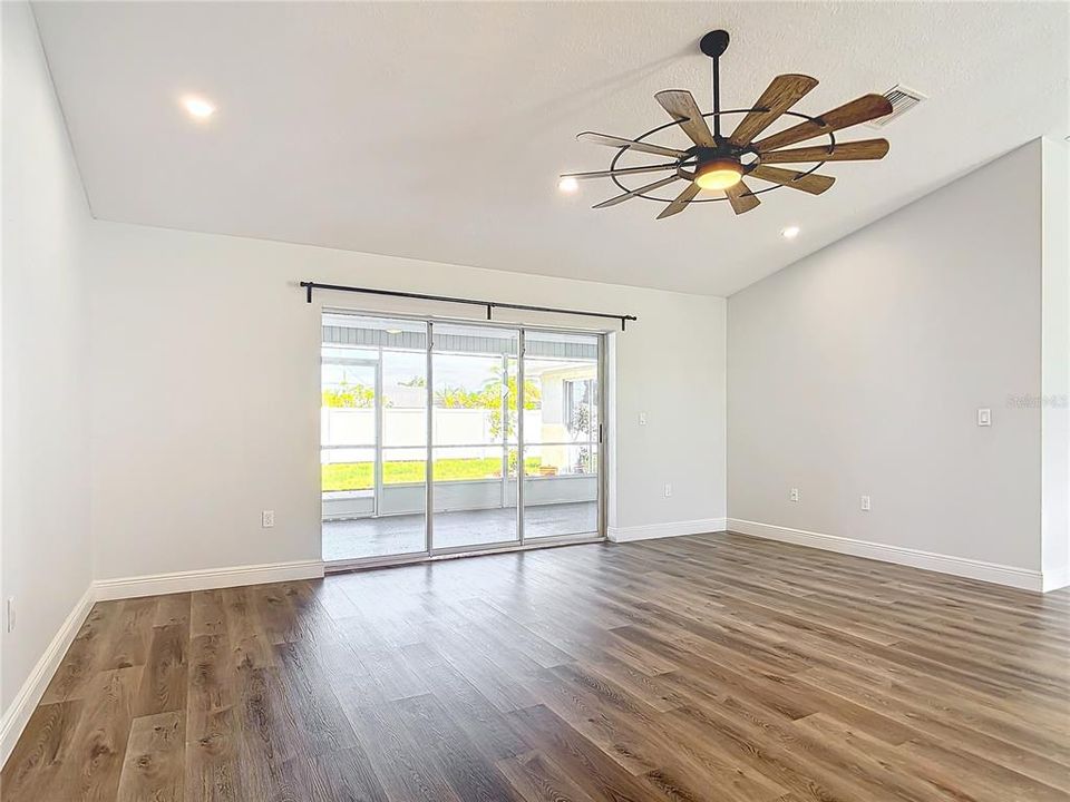 For Sale: $449,000 (3 beds, 2 baths, 1849 Square Feet)