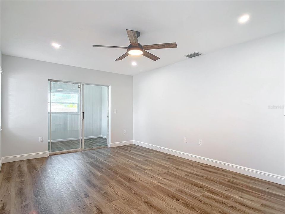 For Sale: $449,000 (3 beds, 2 baths, 1849 Square Feet)