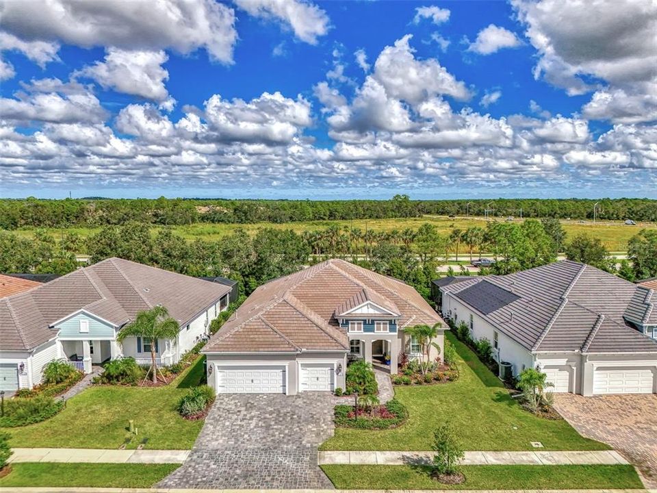 For Sale: $1,090,000 (3 beds, 3 baths, 2868 Square Feet)