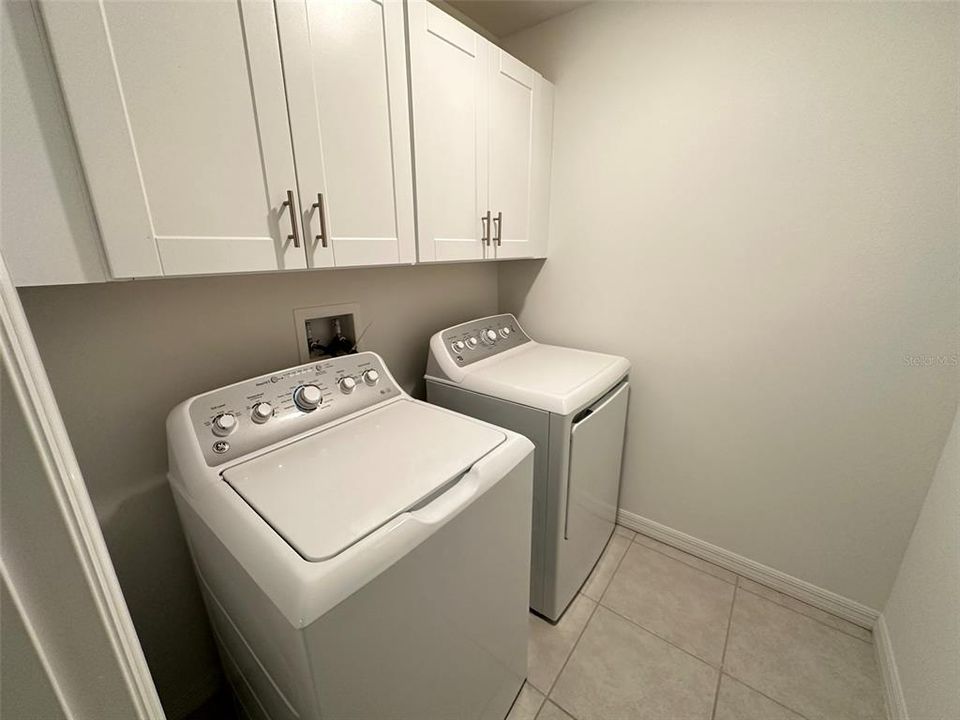 For Sale: $309,900 (3 beds, 2 baths, 1787 Square Feet)