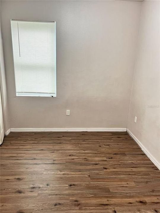 For Rent: $1,250 (2 beds, 1 baths, 660 Square Feet)