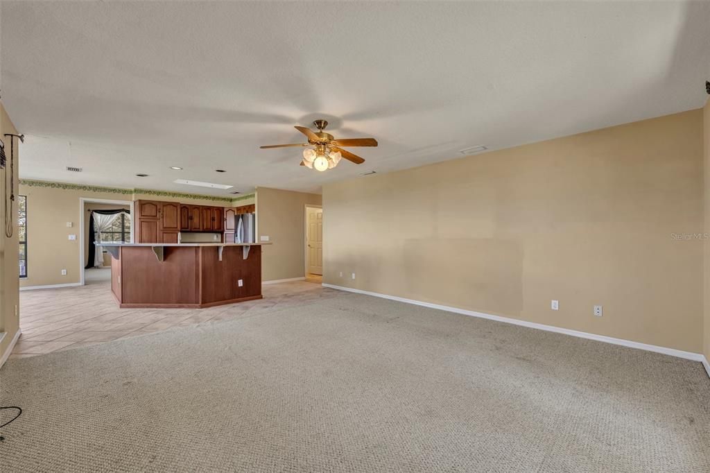 Active With Contract: $399,900 (3 beds, 2 baths, 2605 Square Feet)