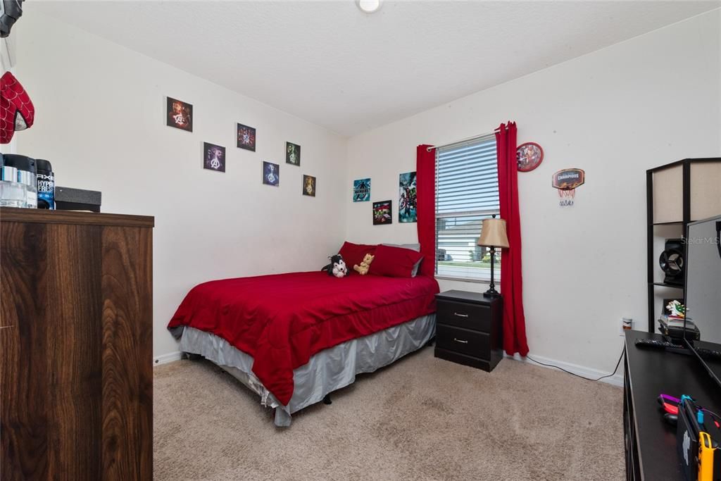 For Sale: $300,000 (3 beds, 2 baths, 1500 Square Feet)