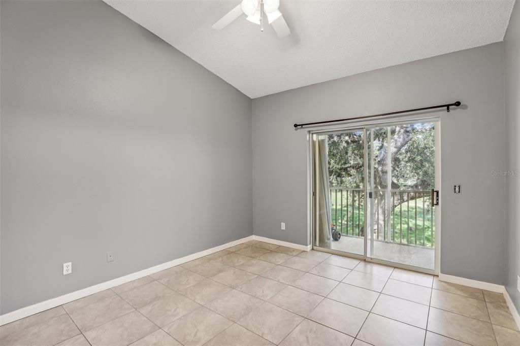 For Sale: $245,000 (3 beds, 2 baths, 1136 Square Feet)