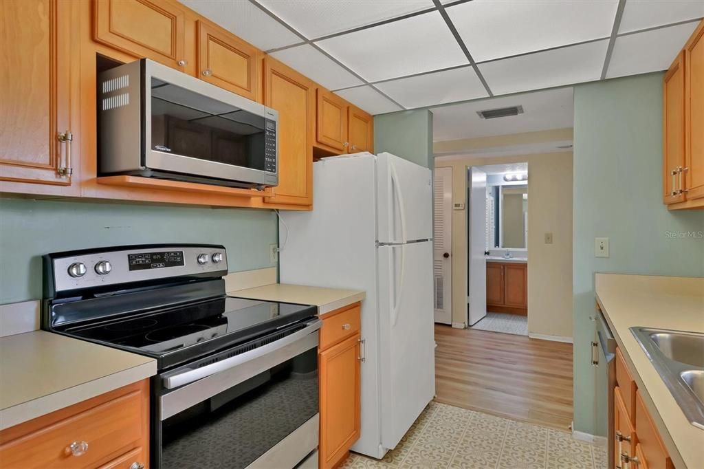 For Sale: $183,000 (2 beds, 2 baths, 1290 Square Feet)