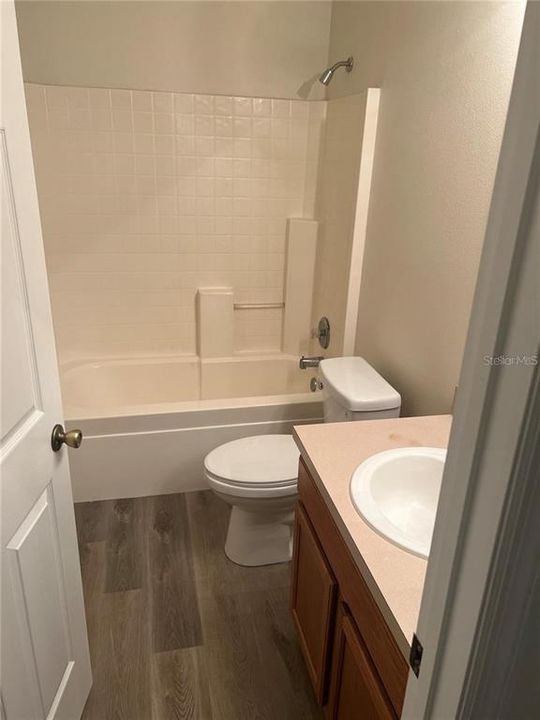 For Rent: $2,295 (3 beds, 2 baths, 1739 Square Feet)