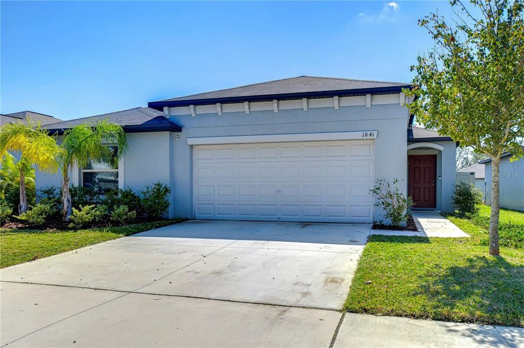 For Sale: $329,000 (4 beds, 2 baths, 1841 Square Feet)