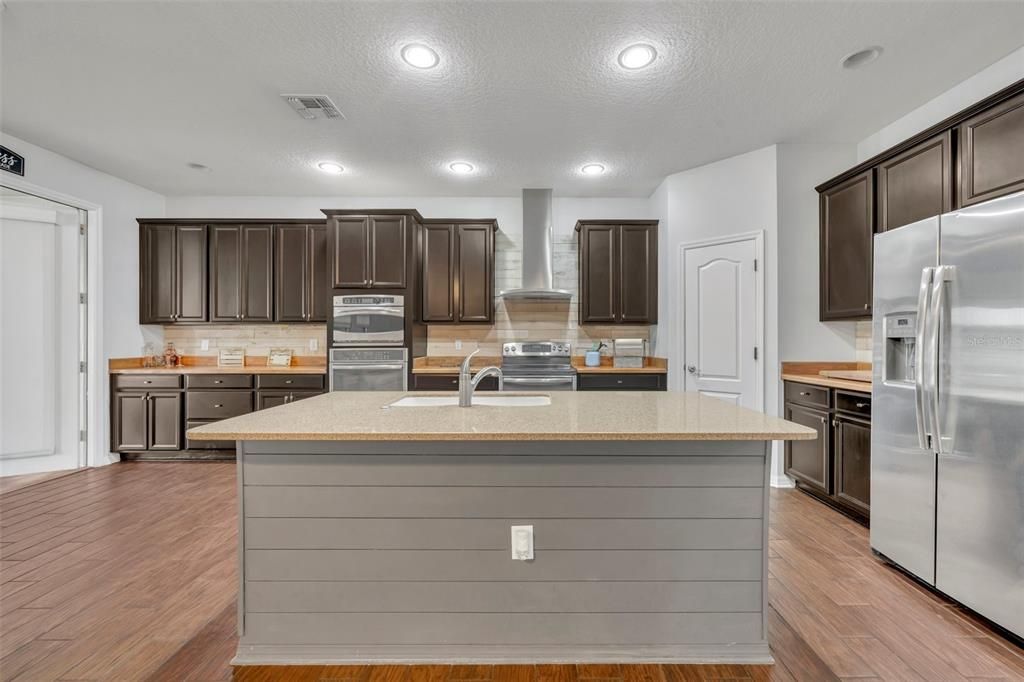 Unique farmhouse style kitchen