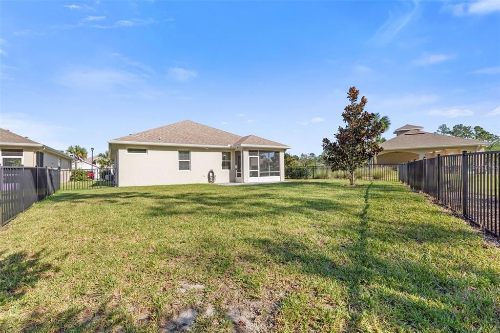 For Sale: $412,000 (3 beds, 2 baths, 2071 Square Feet)