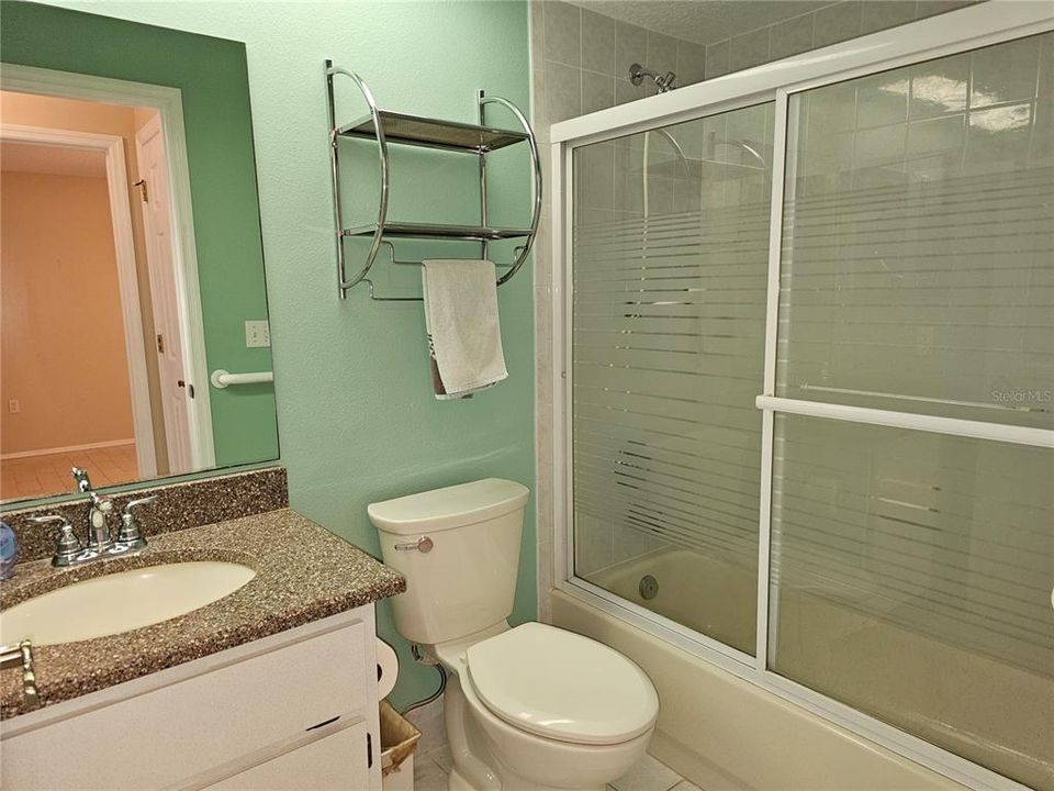 For Sale: $299,900 (2 beds, 2 baths, 1493 Square Feet)