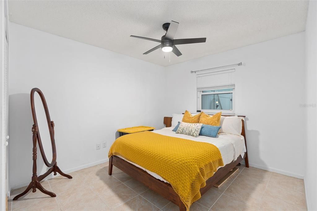 For Sale: $475,000 (3 beds, 2 baths, 1900 Square Feet)