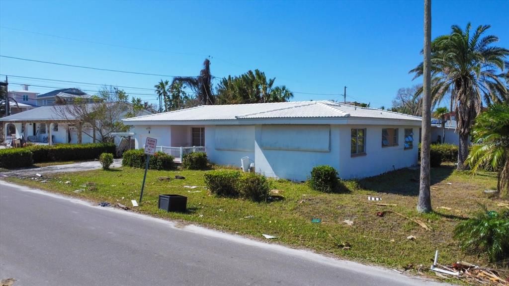 For Sale: $499,000 (2 beds, 2 baths, 1313 Square Feet)