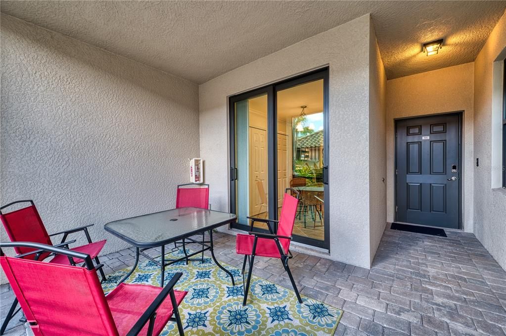 For Sale: $434,499 (2 beds, 2 baths, 1329 Square Feet)