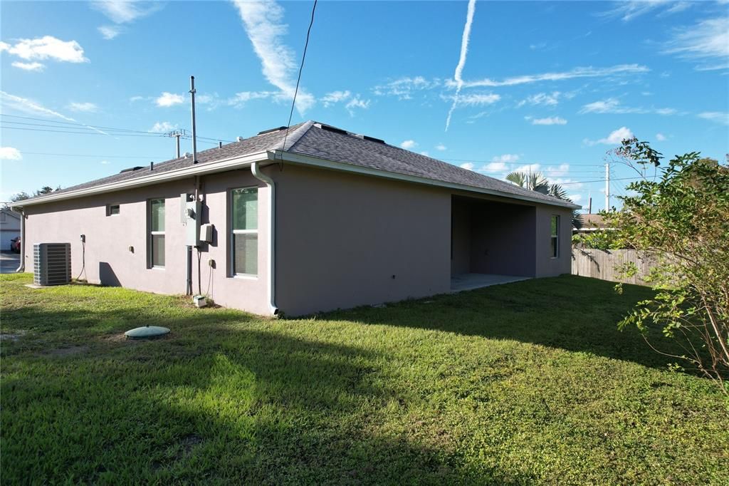 For Sale: $315,000 (4 beds, 2 baths, 1714 Square Feet)