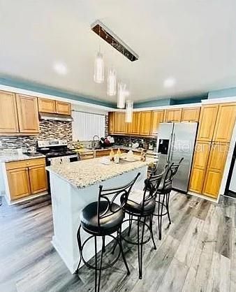 For Sale: $569,000 (4 beds, 0 baths, 2331 Square Feet)