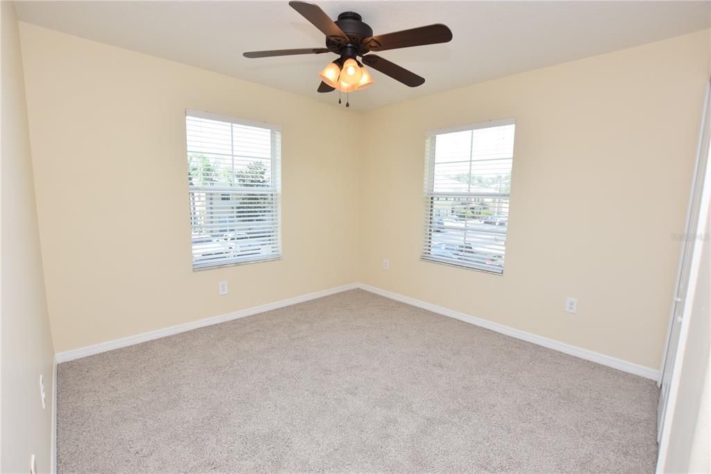 Active With Contract: $1,650 (3 beds, 2 baths, 1371 Square Feet)