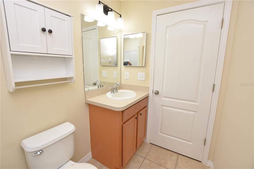 Active With Contract: $1,650 (3 beds, 2 baths, 1371 Square Feet)