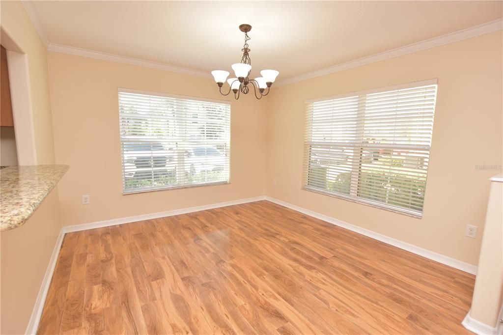 Active With Contract: $1,650 (3 beds, 2 baths, 1371 Square Feet)