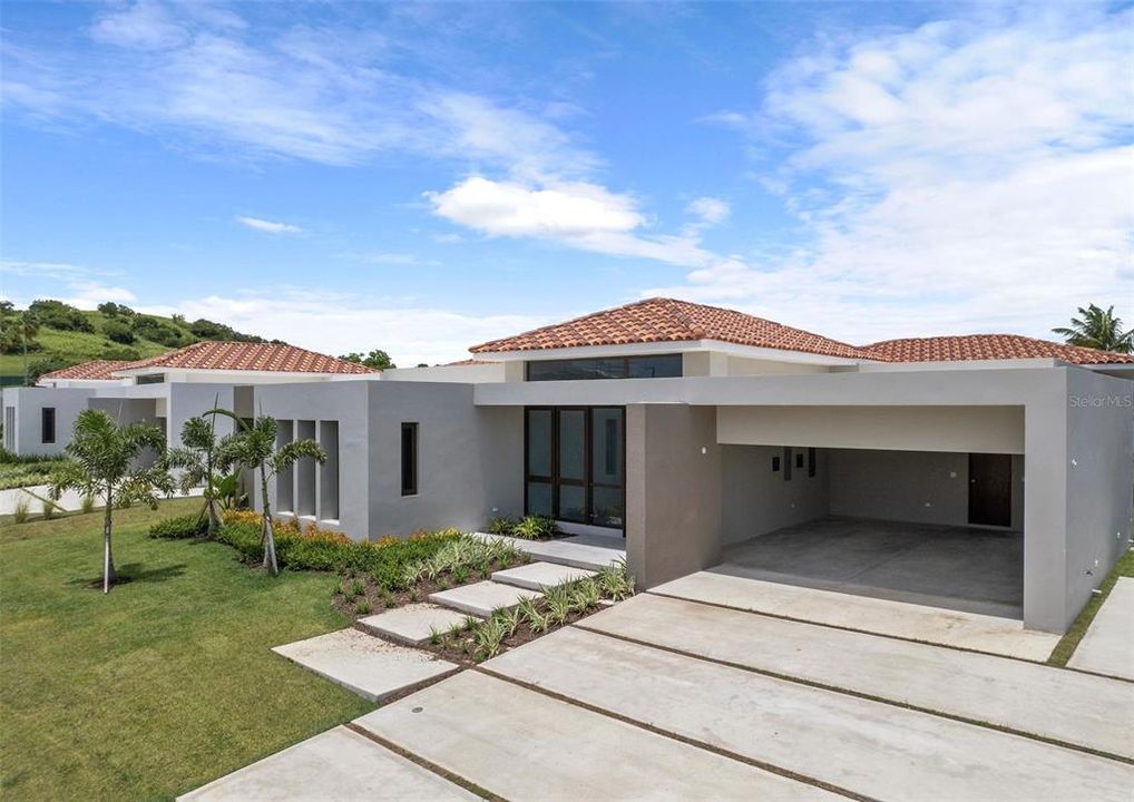 En Venta: $1,895,000 (4 camas, 3 baños, 4675 Pies cuadrados)