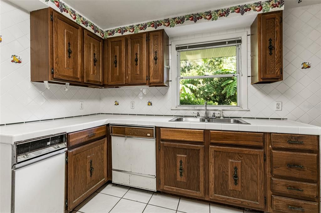 En Venta: $599,000 (3 camas, 2 baños, 1968 Pies cuadrados)