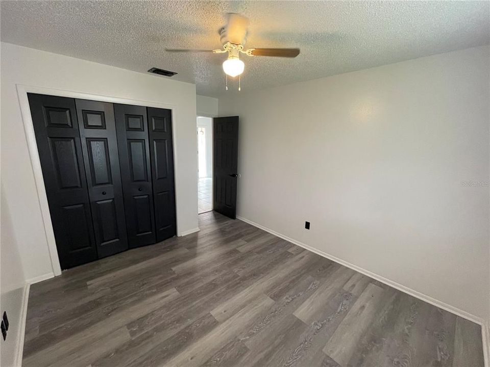 For Rent: $2,495 (4 beds, 2 baths, 1774 Square Feet)