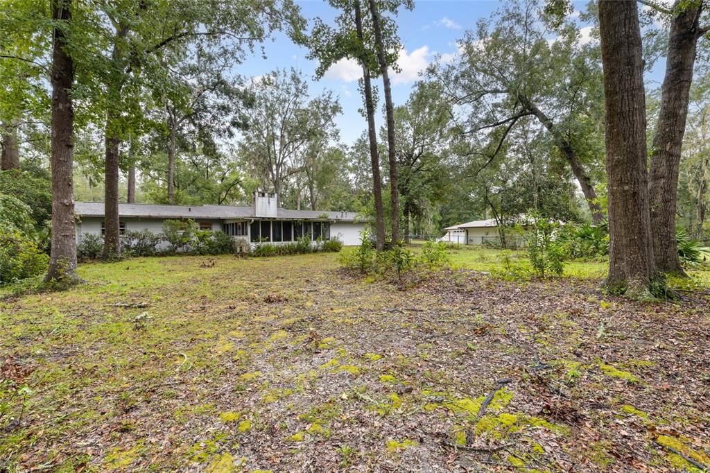 For Sale: $265,000 (3 beds, 2 baths, 1938 Square Feet)