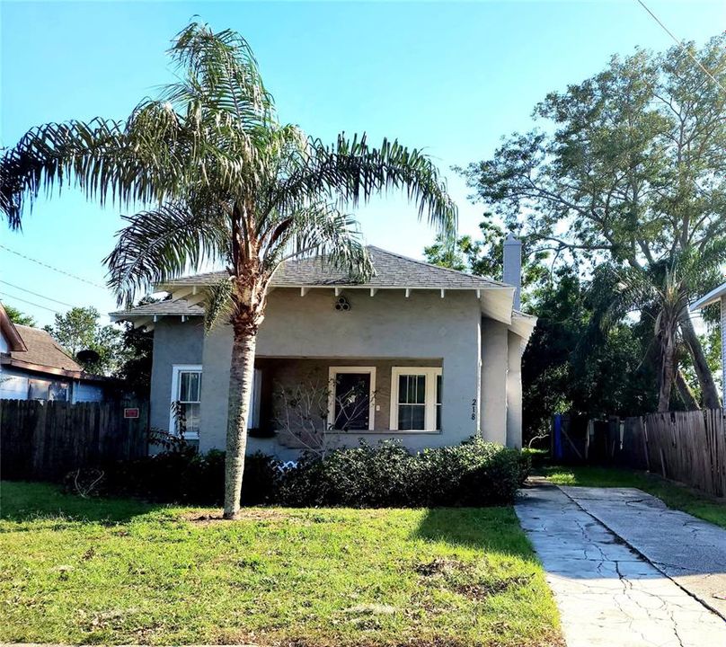 For Sale: $205,000 (3 beds, 1 baths, 1009 Square Feet)