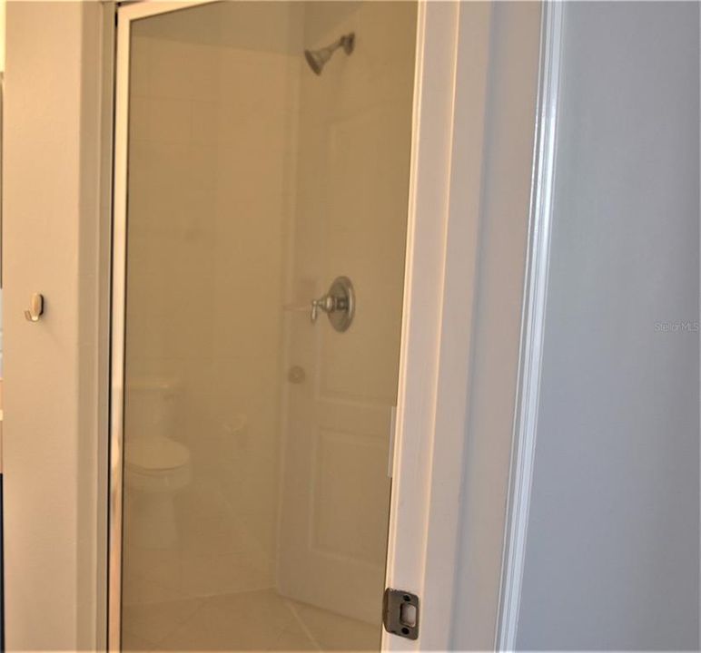 For Rent: $1,800 (2 beds, 2 baths, 987 Square Feet)