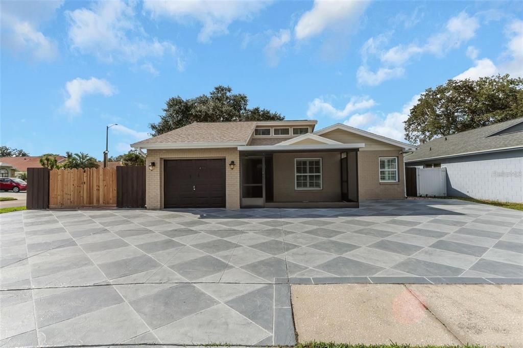 Active With Contract: $449,995 (4 beds, 2 baths, 1709 Square Feet)