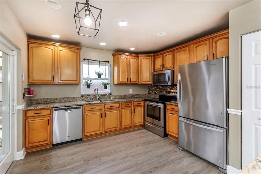 Active With Contract: $449,995 (4 beds, 2 baths, 1709 Square Feet)