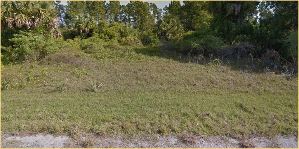 En Venta: $10,999 (0.23 acres)