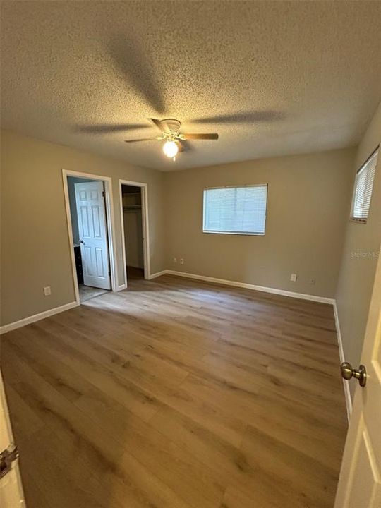 For Rent: $1,900 (3 beds, 2 baths, 990 Square Feet)