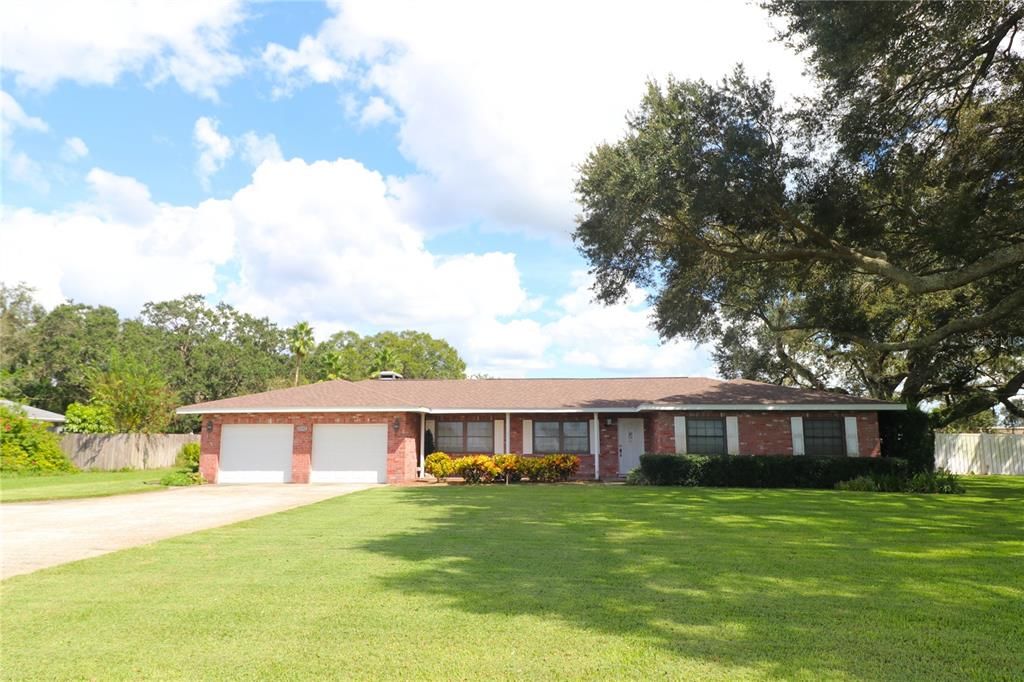 For Sale: $1,049,900 (3 beds, 2 baths, 2093 Square Feet)