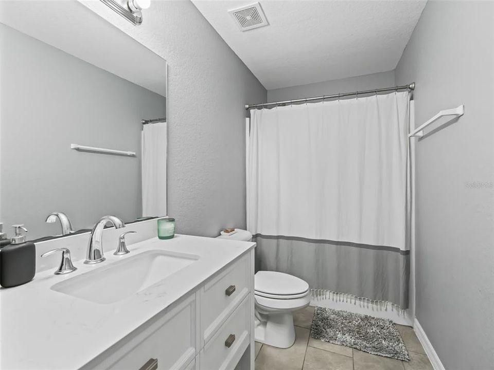 For Sale: $239,900 (3 beds, 2 baths, 1246 Square Feet)