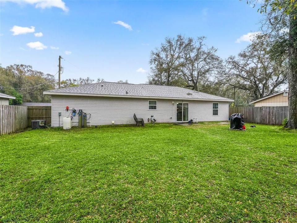 For Sale: $239,900 (3 beds, 2 baths, 1246 Square Feet)