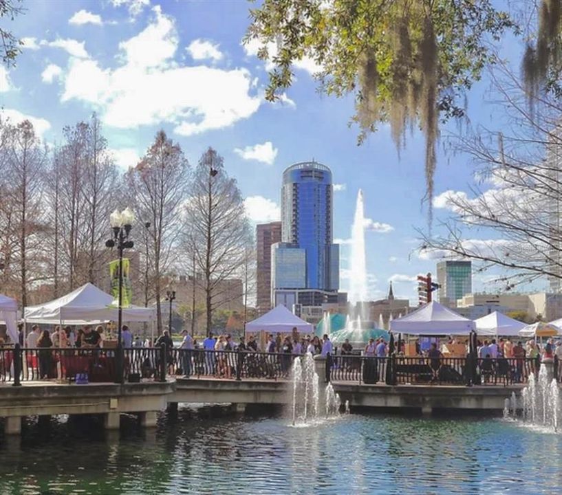 Steps to Lake Eola Farmers Market